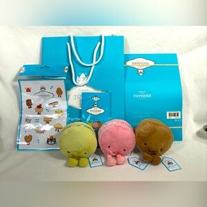 Jellycat MAX MIA MONA MACARONS PARIS EXCLUSIVE Bag Pin Stickers IN HAND!